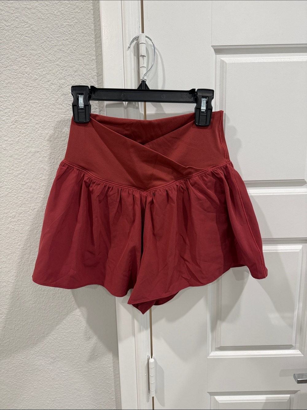 Women's Red Skirted Shorts - Offline Aerie